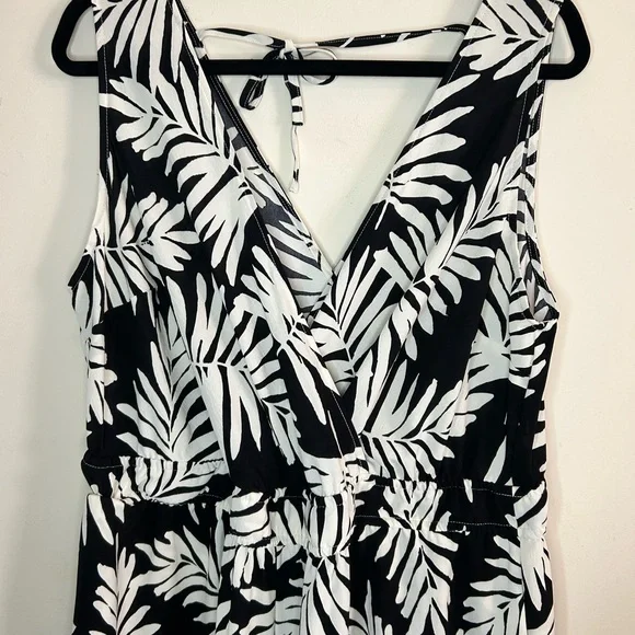 Torrid Vacation Suplice Wide Leg Jumpsuit 2X - Picture 5 of 6